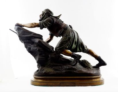  GUILLEMIN, Emile Coriolan Hippolyte (1841-1907) 
"Arabe à l'affut" 
Bronze à patine...