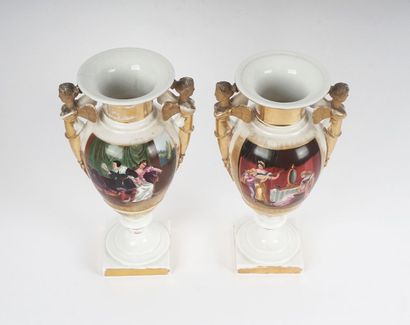 null PORCELAINE DE PARIS - paire de vases amphores sur piédouche en porcelaine de...