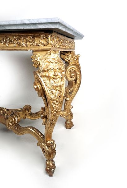 null Chippendale console in gilded wood decorated with acanthus leaves and mascarons...