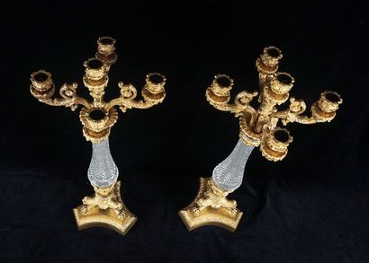 null Paire de candélabres d’époque Charles X, à cinq branches de lumières, en bronze...