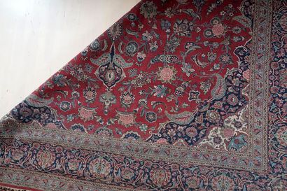 null Persian Kashan large size rug

Circa 1930

Wool on cotton

274 X 343cm - 108...