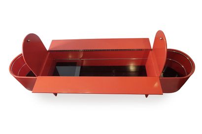 null LUIGI SACCARDO (XXe siècle / 20th c.)



Parentesi type mobile bar in red lacquered...