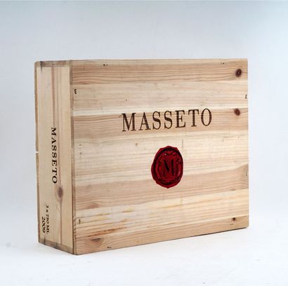null Masseto 2009
Toscana I.G.T.
Niveau A
3 bouteilles
Caisse en bois d'origine