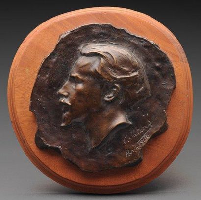 LALIBERTÉ, Alfred (1878-1953) Portrait de Suzor-Coté Bronze à patine brune Signée,...