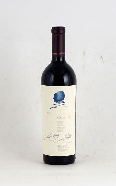 null Opus One 1998
Napa Valley
Niveau A
1 bouteille
