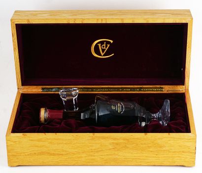 null A. Hardy Cie Perfection Cognac,1981
Dans sa carafe Daum Nancy
Dans son coffret...