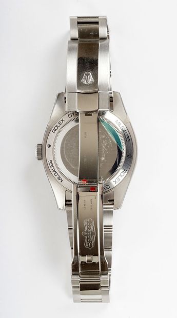 null ROLEX

Rolex OYSTER PERPETUAL MILGAUSS, à lunette blanche.
Bracelet et boitier...