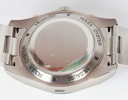 null ROLEX

Rolex OYSTER PERPETUAL MILGAUSS, à lunette blanche.
Bracelet et boitier...