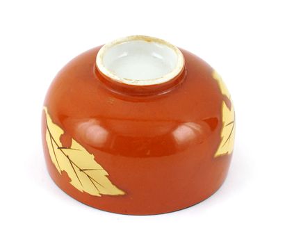 null JAPON / JAPAN 

Porcelain bowl. Japan, 2nd half of the 20th century. 

Diameter...