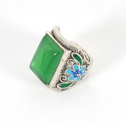 null JADE 


Ring in dyed jadeite.