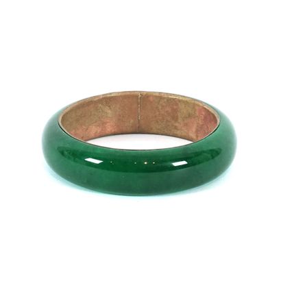 null JADE

A copper mounted coloured jadeite bangle.

Inner diameter : 6cm or 2 ...