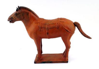 null CHINE / CHINA 

Terracotta horse 
China, 2nd half of the 20th century

Height:...