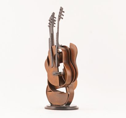 null ARMAN, Fernandez (1928-2005)
Cubist Guitar
Bronze
Signed on the base: Arman
Numbered...