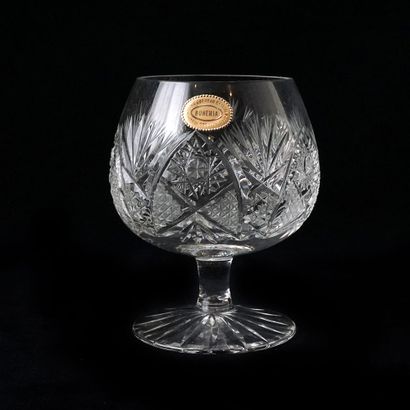 null "BOHEMIA" CRISTAL / CRYSTAL

Ensemble de 6 verres à eau (contient du plomb),...