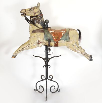 null CAROUSEL

Carousel horse in polychrome wood. The tail is in natural hair. Beginning...