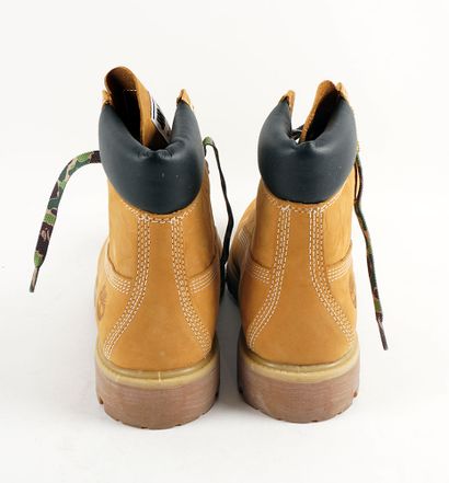 null Timberland - Premium 6 in waterproof boot wheat nubuck
Pointure : US 9.5 Men
Couleur...