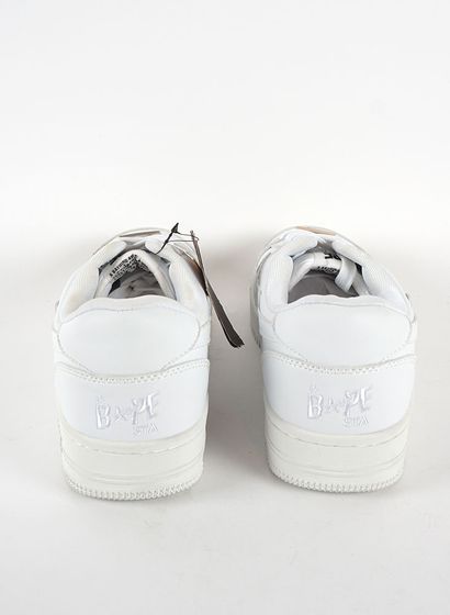 null A Bathing Ape Bape Sta Low
Pointure : US 10 Men - EU 44
Couleur : Blanc