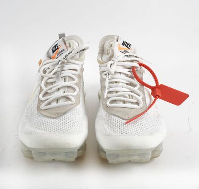 null Nike x Off-White - The 10 : Air Vapormax OW
Pointure : US 10 Men - EU 44
Couleur...