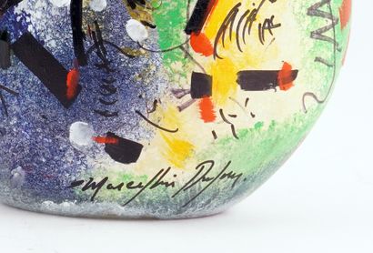 null DUFOUR, Marcellin (1946-)
Abstraction
Vase de verre peint à l'acrylique
Signé...