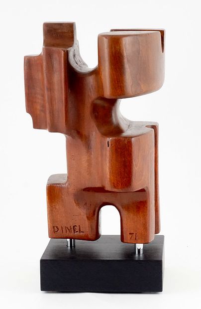 null DINEL, Pierre Roland (1919-)
Sans titre
Sculpture en bois
Signée et datée en...