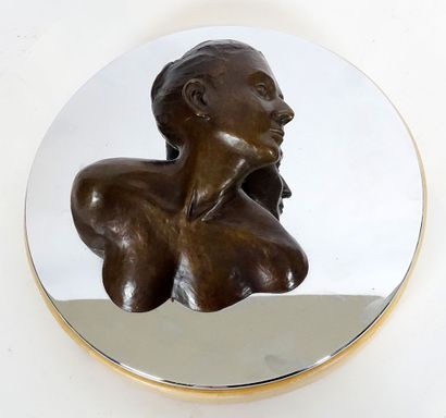 null WHITE, Jean-Guy Céline (XX-XXI)
Sans titre
Bronze, aluminium et bois, sur base...