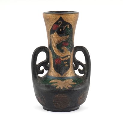 null CHINE / CHINA

Vase foncé, doré et peint. 

Hauteur : 19cm - 7 1/2"