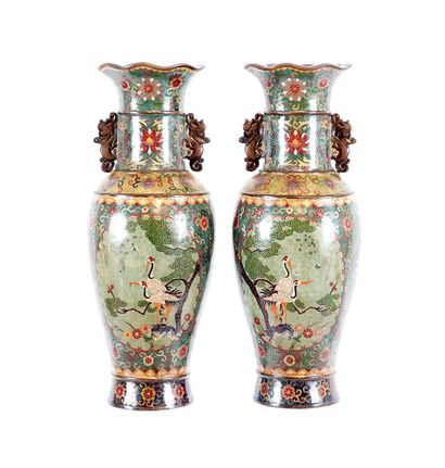 CHINE / CHINA

A pair of copper cloisonné...