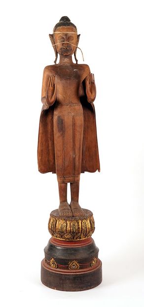 null BOUDDHA / BUDDHA

Wooden statue representing the Buddha performing the gesture...