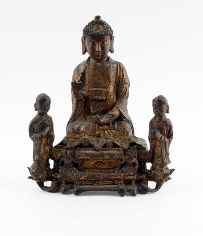 null BOUDDHA / BUDDHA

Bouddha accompagné de deux petits sumo.
Chine, Époque Ming...