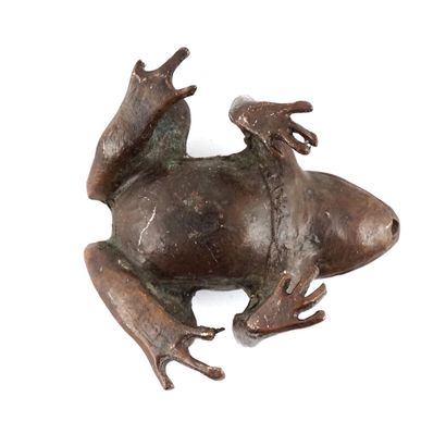 null CHINE / CHINA

Grenouille chinoise en cuivre. 

Longueur : 6cm - 2 3/8".