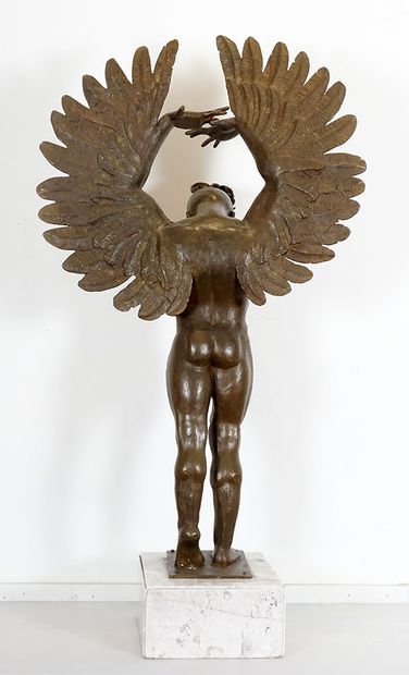 null DE DIOS, Juan (active 20th c.)
Standing winged man
Bronze with brown patina...
