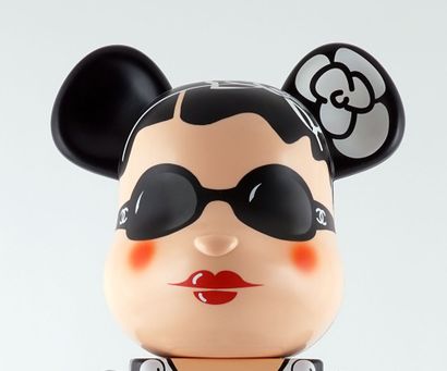null CHANEL (PARIS)
Coco Chanel "Bearbrick" toy figure
PVC "Bearbrick" toy figure...