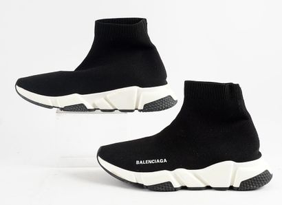 null Balenciaga - Sneakers Tess S Gomma 
Pointure : EU 42
Couleur : Noir
Référence...