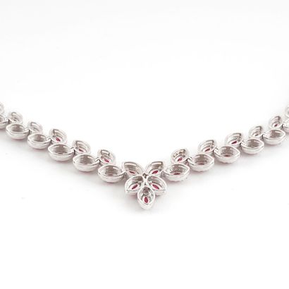 null OR 14K RUBIS DIAMANTS / 14K GOLD RUBIS DIAMONDS
Collier en or blanc 14K collection...