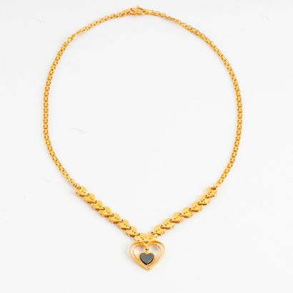 null 22K GOLD
Openwork necklace in 22K gold, removable pendant in the shape of a...
