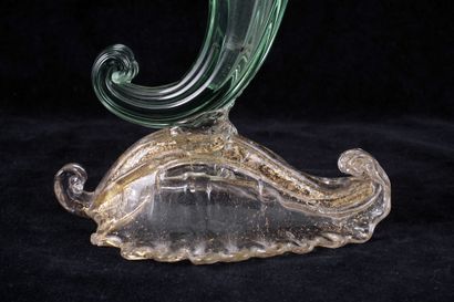 null SALVIATI, ANTONIO (1816-1890), attribué à 

Paire de vases stylisés en verre...