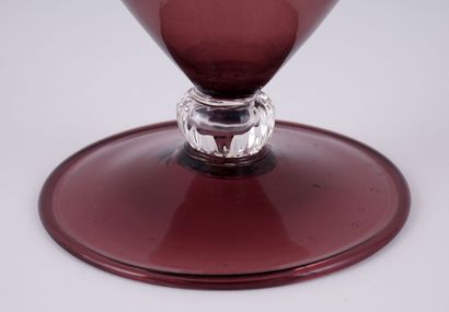 null ZECCHIN, VITTORIO (1878-1947), attributed to 

Vase "Veronese" in burgundy glass....
