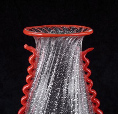 null FRATELLI TOSO, attribué à

Vase en verre transparent et rouge avec inclusions...