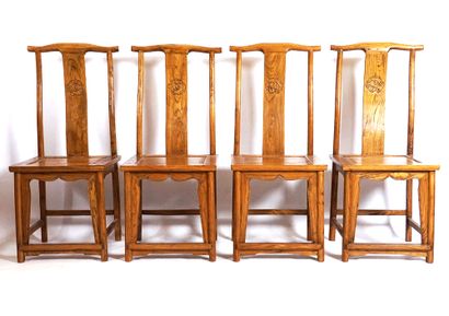 CHINA

Set of four chairs in lacquered wood...