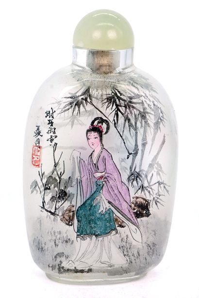 null CHINA

Glass snuff bottle painted inside, decorated with young women. 20th century.

Dimensions:...