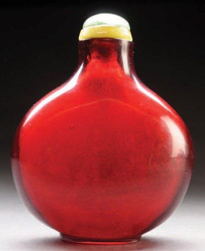 null ANTIQUE FLACON TABATIERE OVOIDE EN VERRE ROUGE TRANSLUCIDE CHINE Bouchon de...