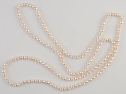 null Collier composé de 166 perles de culture d?eau salée crème clair, 7,5-8,0mm,...