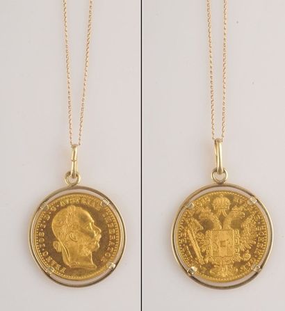 null Pièce de monnaie montée en médaille
François Joseph, 4 Ducats. 1915. Autriche
Avers...