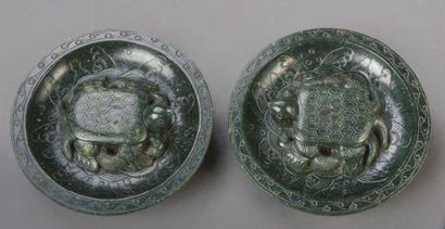 null JADE NEPHRITE DYNASTIE QING NEPHRITE JADE CHINA, QING DYNASTY Pair of spinach...