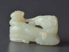 null JADE NEPHRITE BLANC DYNASTIE QING Sculpture en jade nephrite blanc d'un singe...