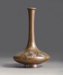 JAPON XIXE SIECLE Vase en bronze à col cylindrique. Signé. Japon, XIXe siècle. JAPAN,...