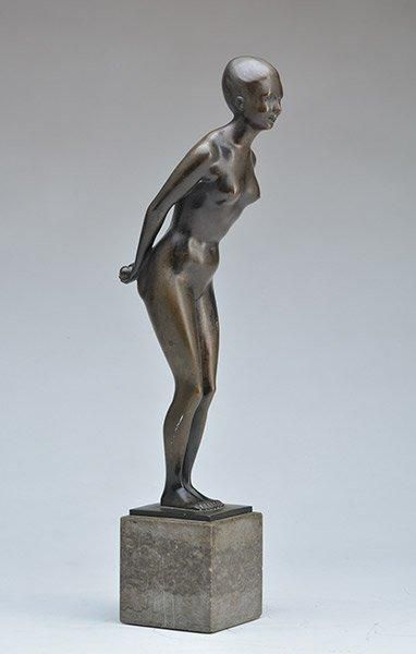 WEINMANN,Turi (1883-1950) Femme nue Bronze sur son socle de marbre Signé sur la base:...