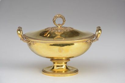 null Maître orfèvre Jean-Charles Cahier (1772-1849) Importante soupière en argent...