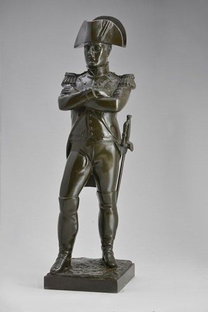 GUILLEMIN, Emile (1841-1907) Napoléon bras croisés Bronze à patine médaille Signé...
