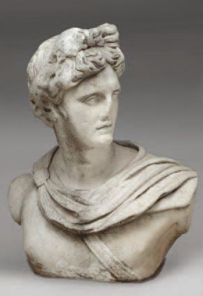 ÉCOLE ITALIENNE XIXème Buste en marbre blanc représentant Apollon du Belvédère. Italie,...